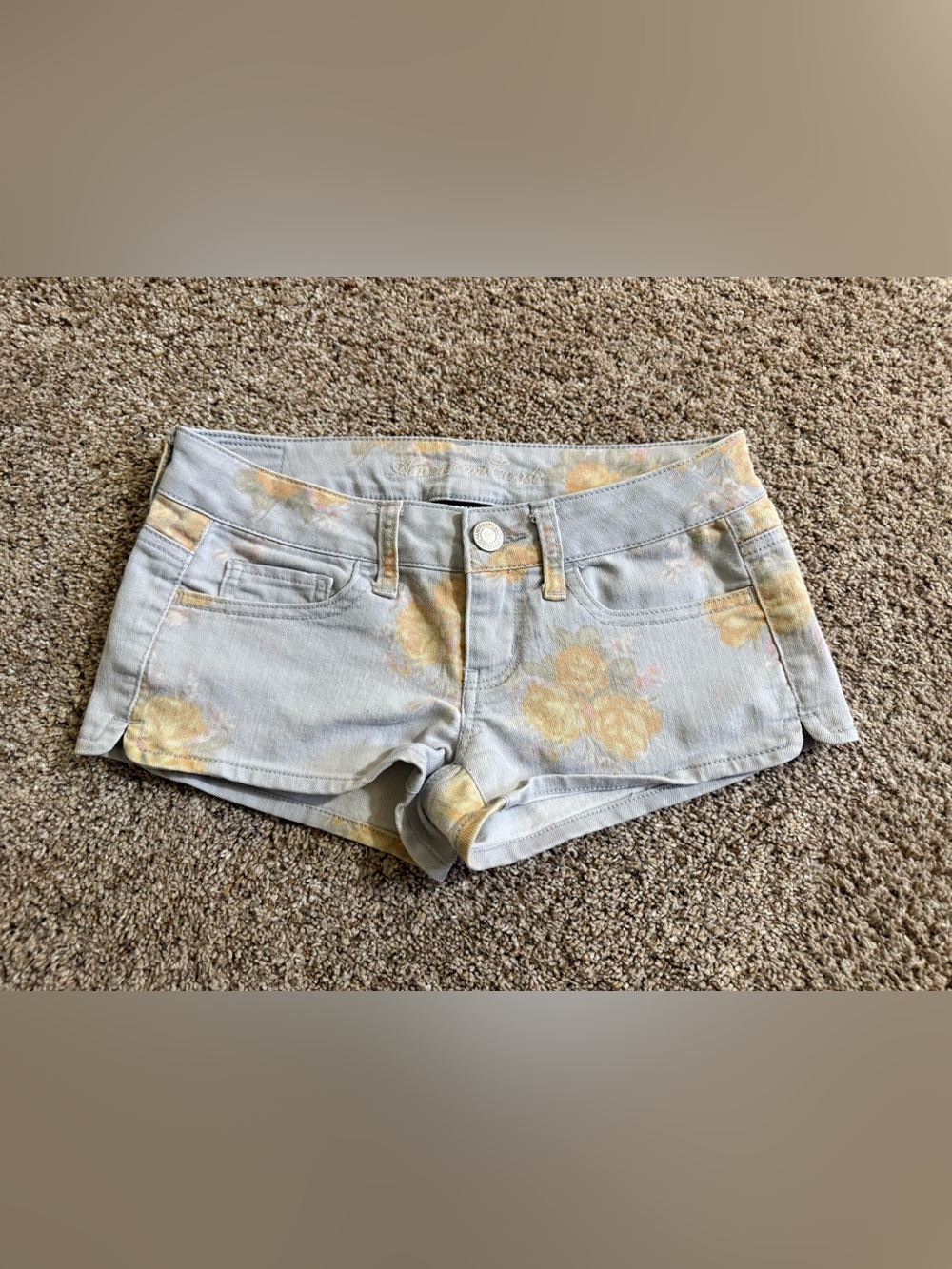 American Eagle Floral Denim Shorts Size 0 Light Wash Stretch Low Rise
